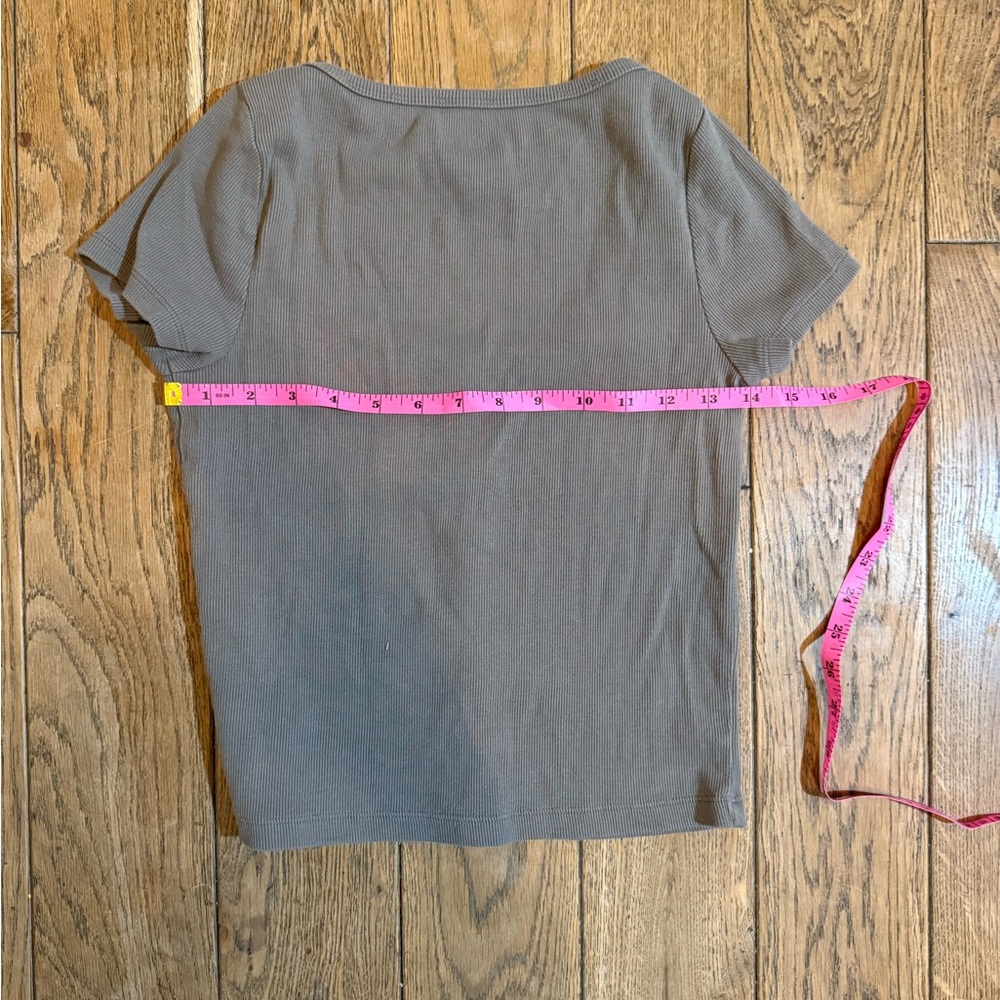 Ribbed button down top - Picture 3 of 4